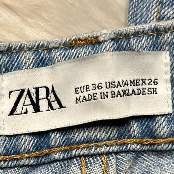 Zara High Rise Distressed Mom Straight Leg Jeans Light Wash Size 4 - Picture 6 of 8